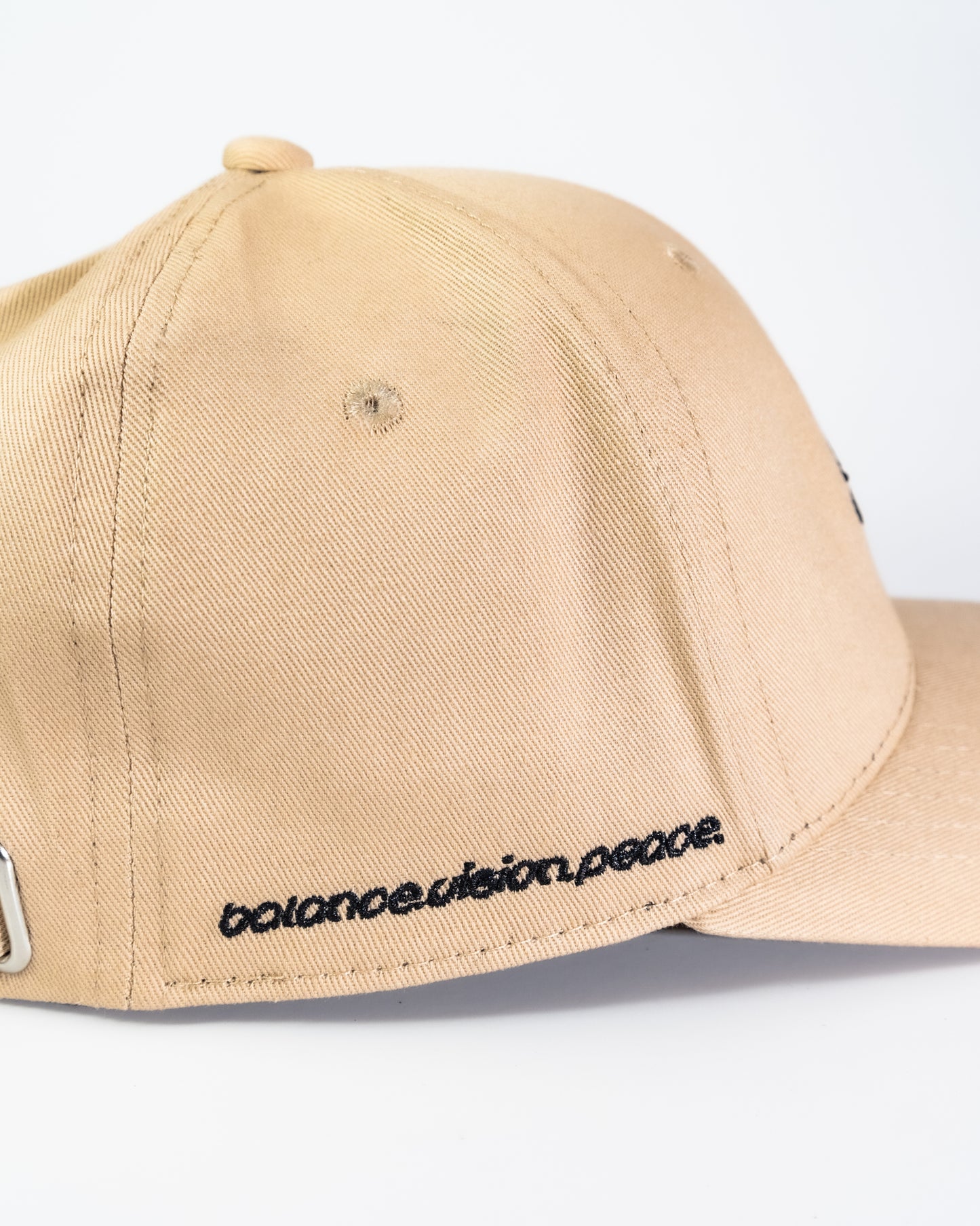 UNIVERSAL SYMBOLS HAT: KHAKI